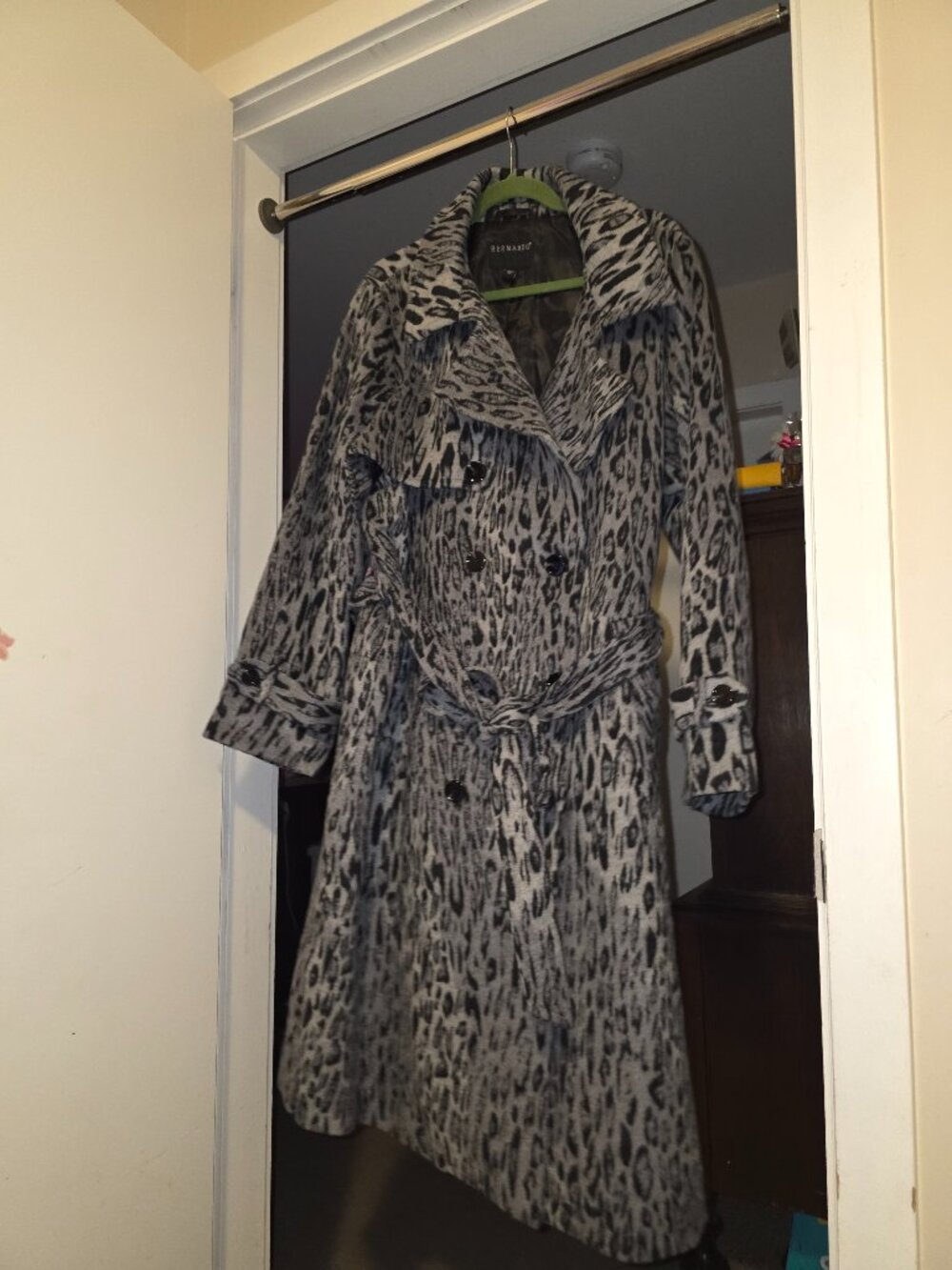 Leopard print Bernardo 2x coat never worn